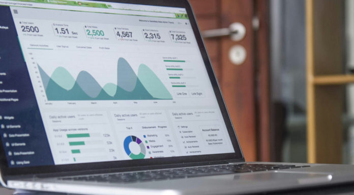 The Difference Between Growth and Income Investments